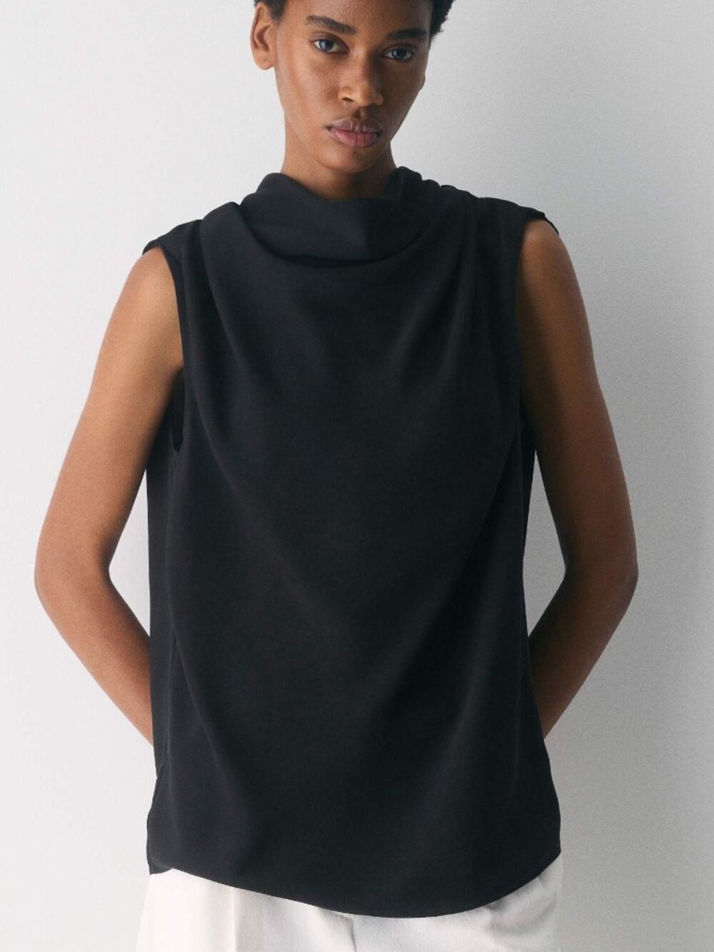 Babaton Carter Cowl Neck Sleeveless Blouse Black Size XS